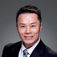portrait of Dominic Dung Nguyen, MD