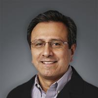 portrait of Roberto Lopez, DO