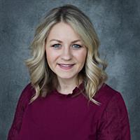 portrait of Rachel Hopson, FNP