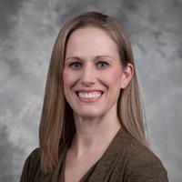 portrait of Amanda Lindo, FNP