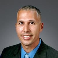 portrait of Steven Ruiz, MD