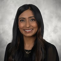 portrait of Niki Momin, FNP-C